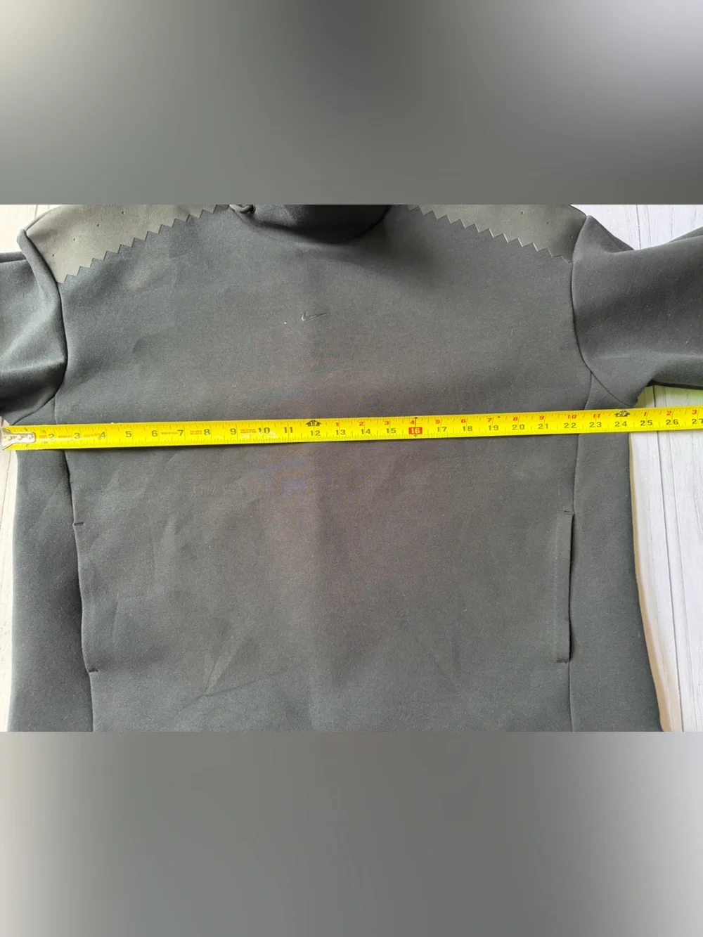 New Nike boutique black oversized mock neck dri fit pull over  sweatshirt small